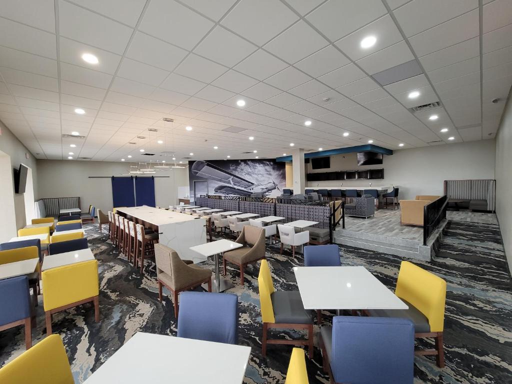 Hotel Hawthorn Extended By Wyndham Airport